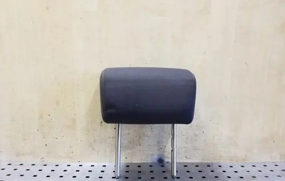 Seat Leon (1P) Rear seat headrest 