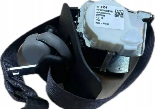 Cadillac Escalade IV Rear seatbelt 23114957