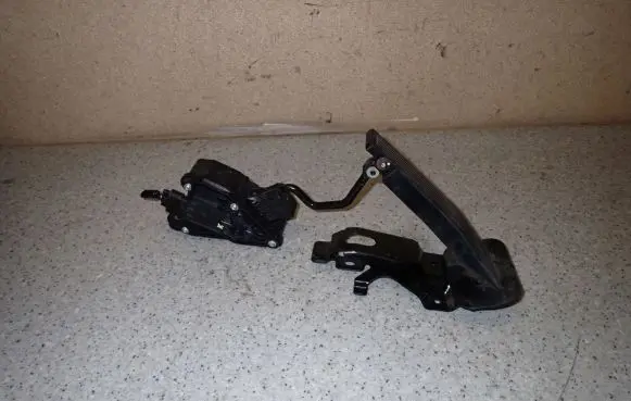 Honda Civic Pedal assembly 