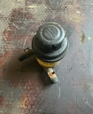 Hyundai Sonata Power steering fluid tank/reservoir