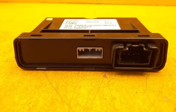 Tesla Model S Other control units/modules 100751100A P0752P03B A0752G01H
