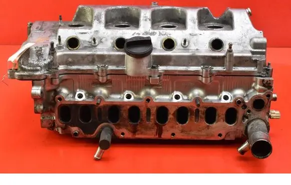 Toyota Avensis Verso Engine head 