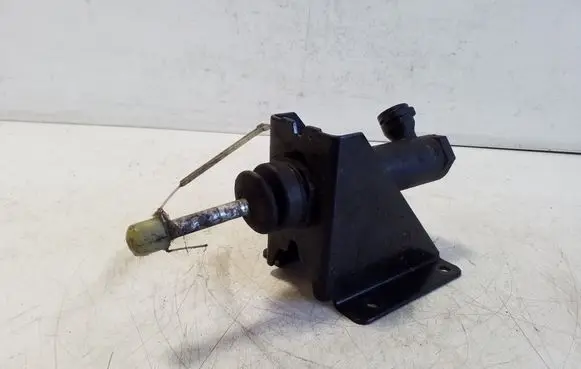 Clutch slave cylinder