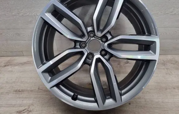 Audi Q5 SQ5 R21 alloy rim 8R0601025AM
