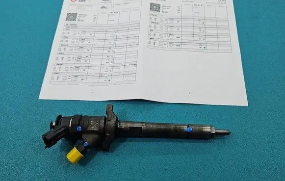 Fuel injector