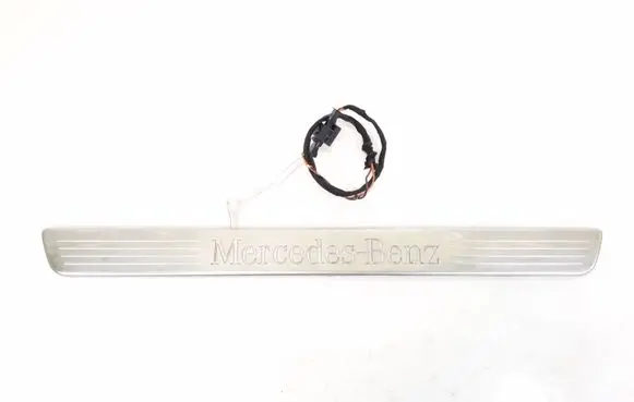 Mercedes-Benz GLA W156 Front sill trim cover A2466805300