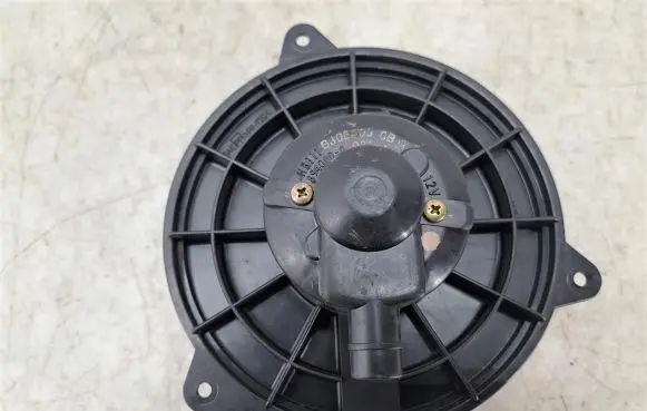 Mazda 323 Heater fan/blower 894000-0081