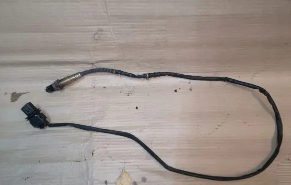 Audi A4 S4 B7 8E 8H Lambda probe sensor 06E906265C