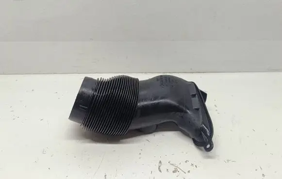 Volkswagen Multivan T5 Air intake duct part 7H0129647 7H0129578