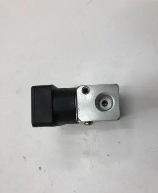 Air conditioning (A/C) expansion valve