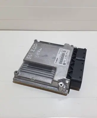 BMW 5 E60 E61 Engine control unit/module 8506374 030392077 0281016067