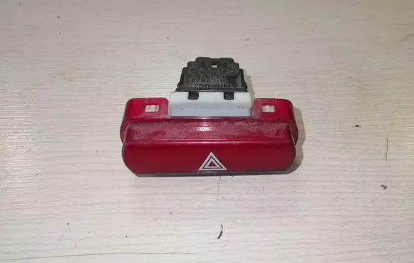 Subaru Forester SH Hazard light switch