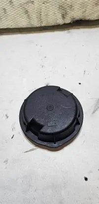 Peugeot 307 CC Headlight/headlamp dust cover 88204985