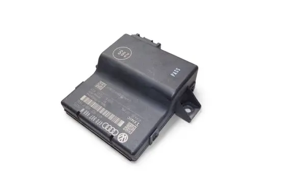 Audi A6 S6 C6 4F Gateway control module 4F0907468M 4F0907468F