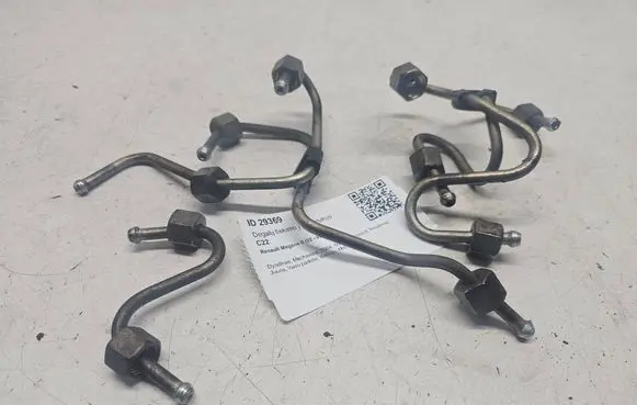 Fuel injector supply line/pipe