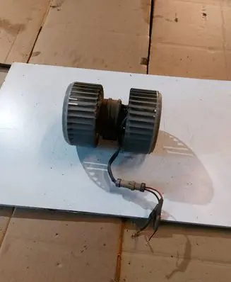 Audi A8 S8 D2 4D Heater fan/blower 0130111040