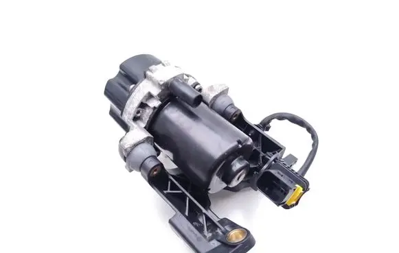 Mercedes-Benz EQB Vacuum pump A0004303500