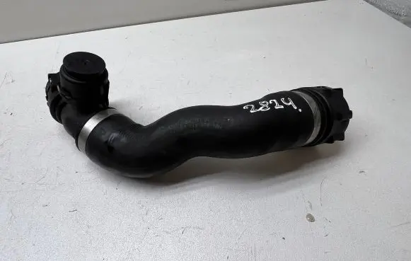 BMW 7 F01 F02 F03 F04 Engine coolant pipe/hose 7799184 7800101
