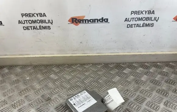 Volkswagen Touran I Airbag control unit/module 1T0909605