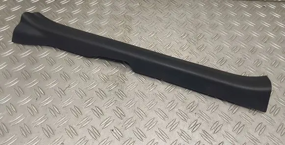 Front sill trim cover