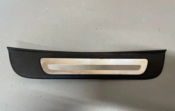 Audi A5 Sportback 8TA Rear sill trim cover 8T8853376