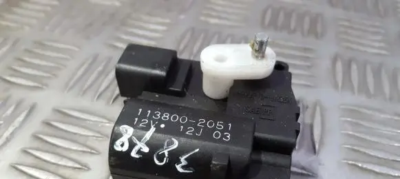Toyota Corolla Verso AR10 Air flap motor/actuator 1138002051 113800-2051