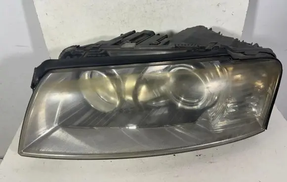 Audi A8 S8 D3 4E Headlight/headlamp