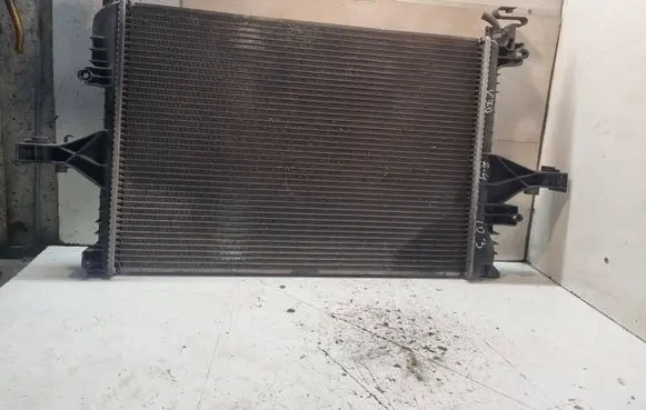Volvo V70 Coolant radiator 8649915A