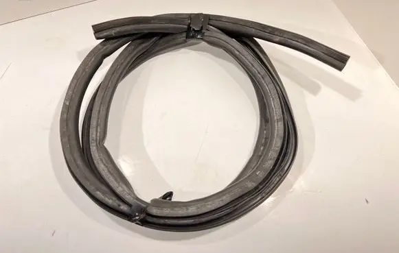 BMW 5 F10 F11 Engine compartment rubber 