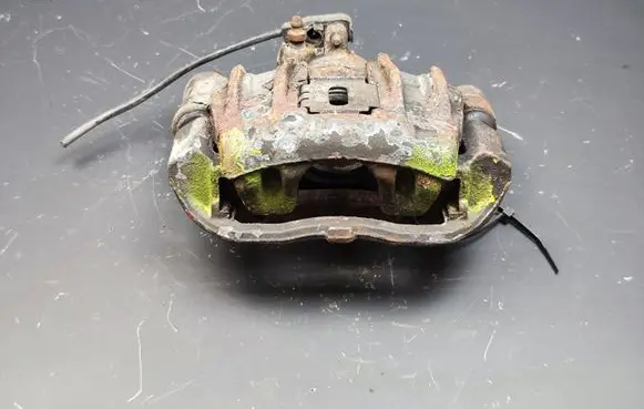 Mercedes-Benz Sprinter W901 W902 W903 W904 Rear brake caliper 0024201183