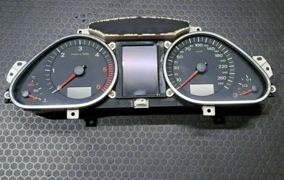 Audi A6 S6 C6 4F Speedometer (instrument cluster) 4F0920900S 503000731202 4F0910900A