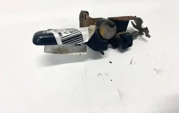 Nissan Primera Engine bonnet (hood) release handle