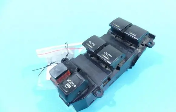 Honda Insight Electric window control switch 35750-TM8-G11-M2 IMPRK1327419