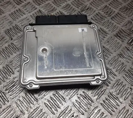 Opel Insignia A Engine control unit/module E9155577619 2127905 0281017453