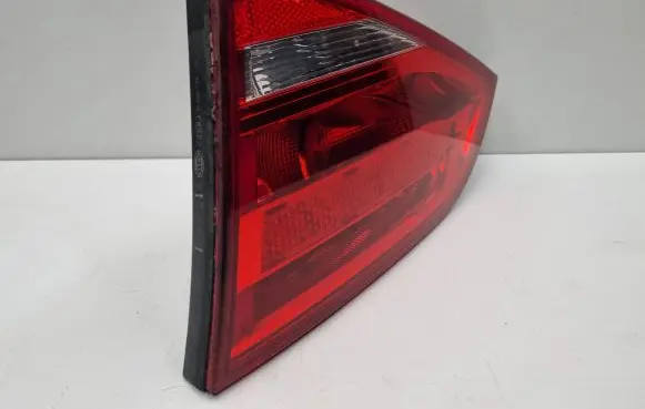 Audi A4 S4 B8 8K Tailgate rear/tail lights 8K5945094D