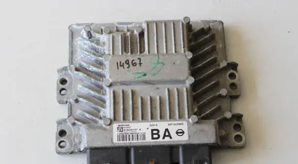 Nissan Qashqai Engine control unit/module 23710JD59C S180033107A