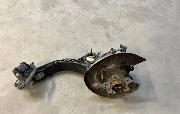 BMW X1 U11 Rear wheel hub spindle/knuckle 6894209 33326894209