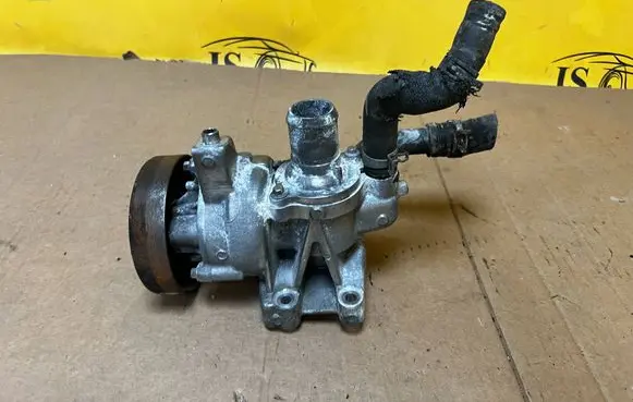 Ford Bronco Water pump K2GE8C501BD