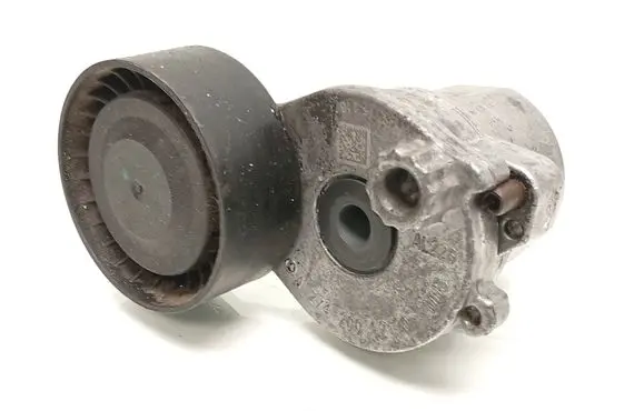 Mercedes-Benz C W205 Generator/alternator belt tensioner A2742001270