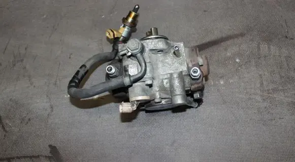 Lexus IS 220D-250-350 Fuel injection high pressure pump 221000R030