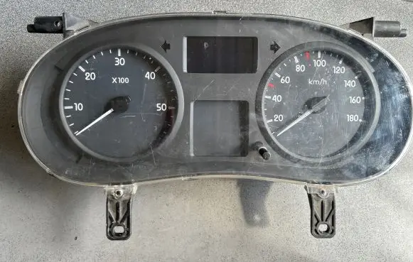 Renault Master II Speedometer (instrument cluster) P8200467948D 281153176 NS8382912Z