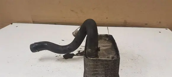 Volvo XC90 Engine oil radiator 31201912 C5850002 22951