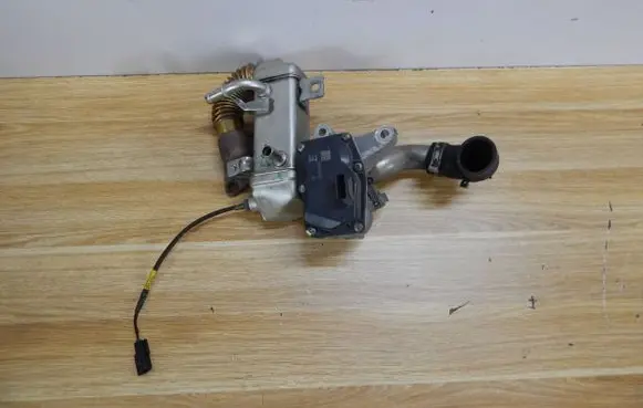 Nissan Qashqai EGR valve 147100789R HU1501000360 H8201068965