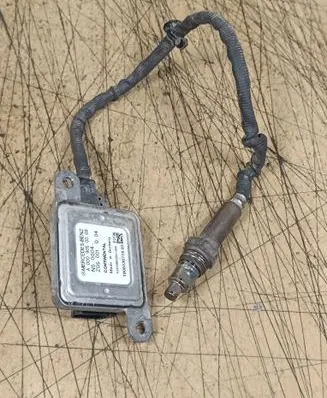 Mercedes-Benz Sprinter W906 Lambda probe sensor A0009050008
