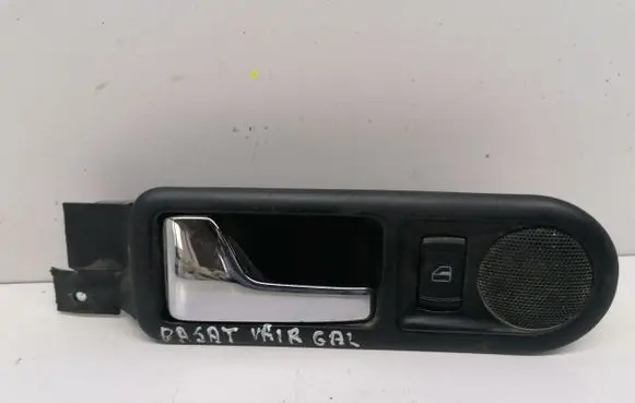 Volkswagen PASSAT B5 Rear door interior handle 3B0839113