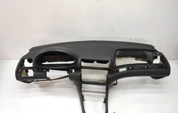 BMW 3 E46 Dashboard 8213799