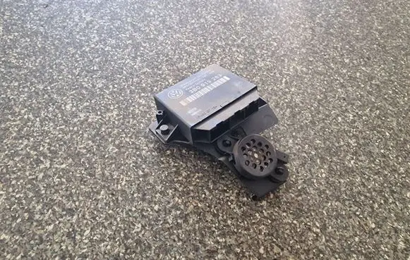 Volkswagen PASSAT B5.5 Parking PDC control unit/module 3B0919283