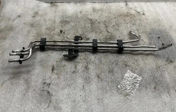 Brake vacuum hose/pipe