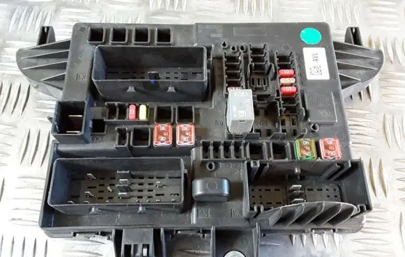 Opel Insignia A Comfort/convenience module 2273776902 09230334911