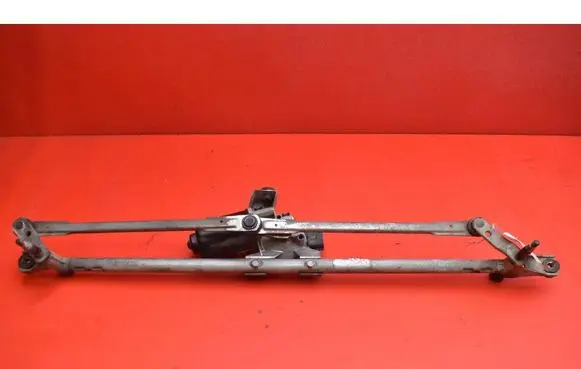 Land Rover Range Rover Sport L320 Front wiper linkage and motor 95012-138